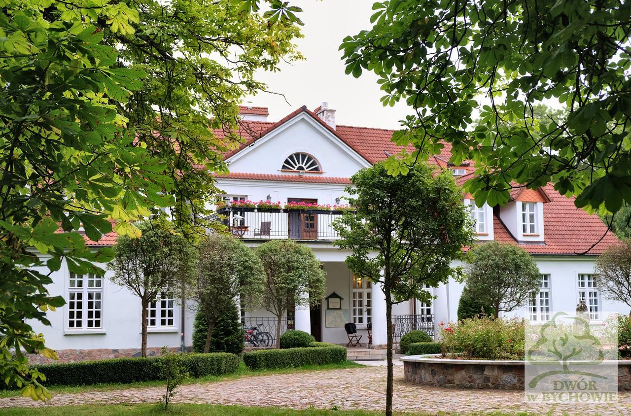 Dwor W Bychowie Gniewino Buitenkant foto